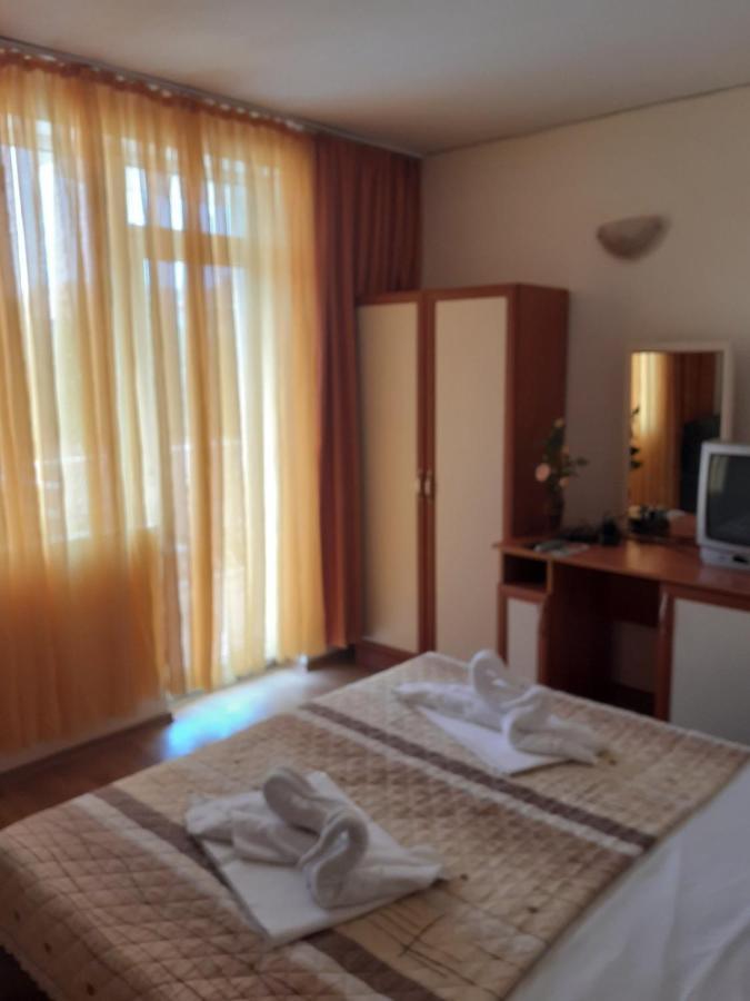 Hotel Stoyanov Ravda Extérieur photo